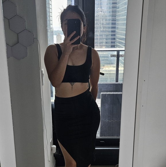 Zaful black assymetrical skirt (NWOT) - Picture 1 of 3